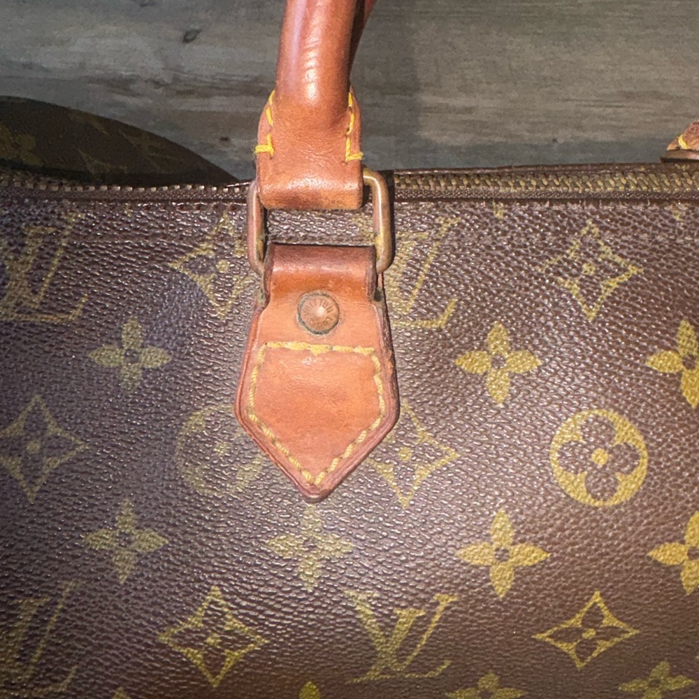 LV monogram (PLEASE READ DESCRIPTION THOROUGHLY) - Picture 10 of 11